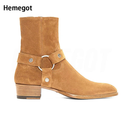 Herren-Chelsea-Boots, camelfarbenes Wildleder, Riemen mit Ring, Blockabsatz