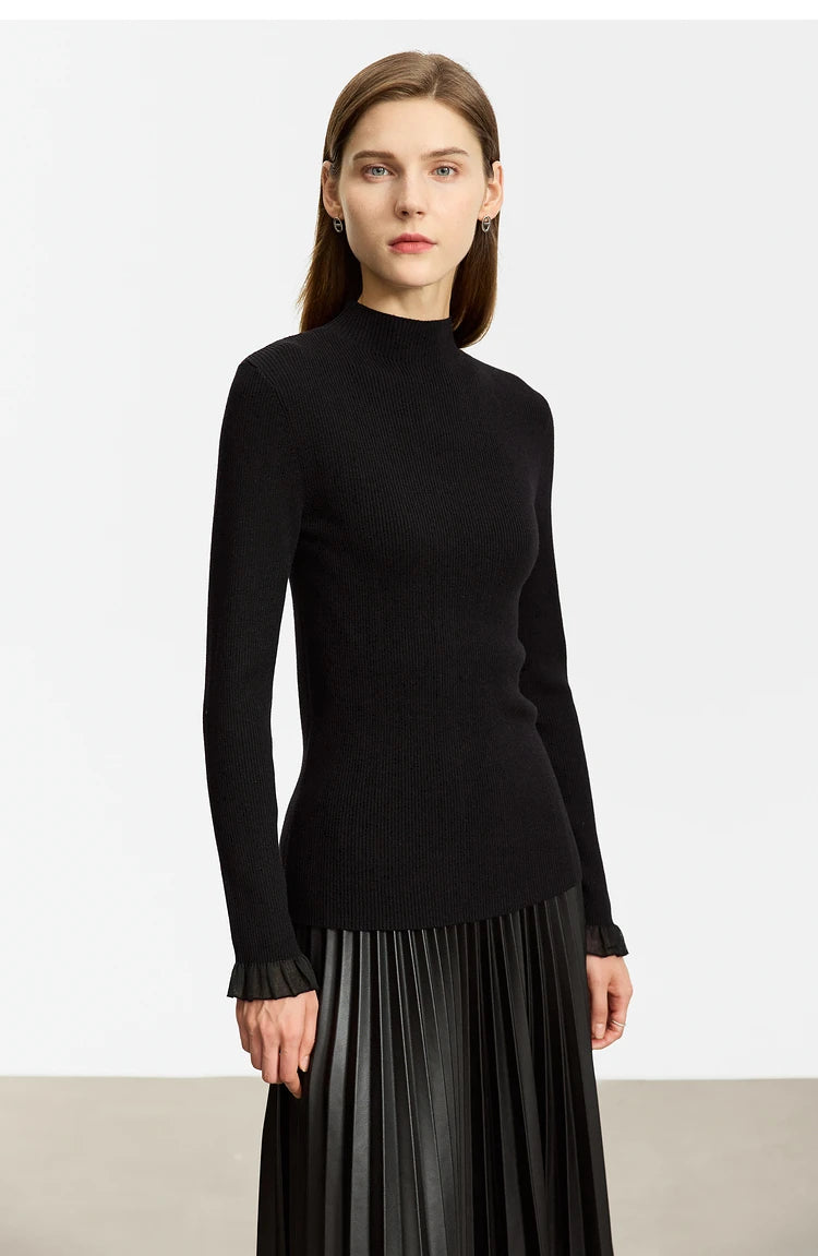 Schwarzer Strickpullover mit Stehkragen, langarm, gerüschtes Ärmelbündchen