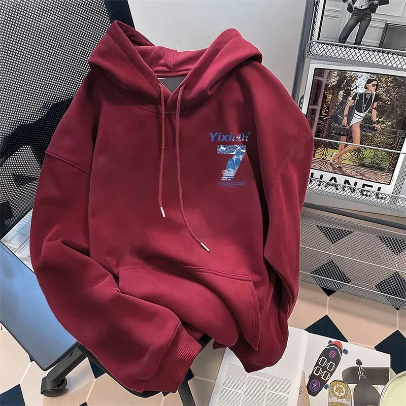 Herren Hoodie aus Baumwolle mit sieben Grafik Druck und Kapuze