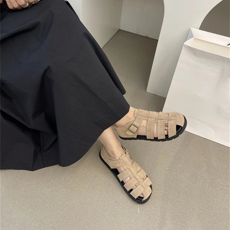 AIYUQI Damensandalen 2025, neue gewebte hohle römische Sandalen für Frauen, Sommer, große Schweinekäfig-weibliche Schuhe