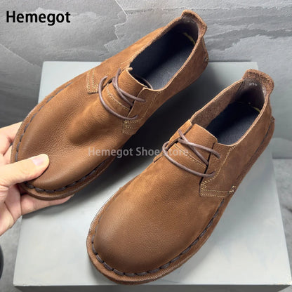 Herren-Lederschuhe aus braunem Glattleder mit Schnürung und offener Schaftrand-Naht