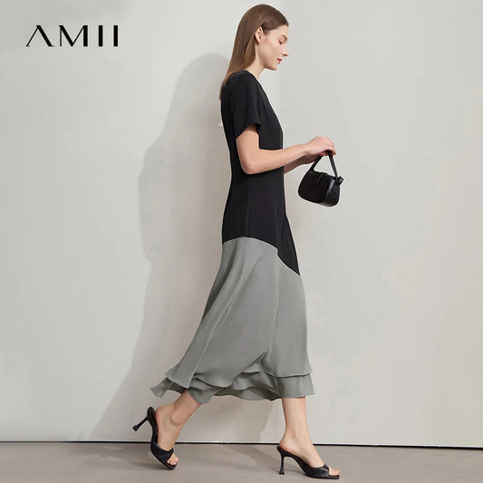 Damen-Sommerkleid mit kurzen Ärmeln, schwarzem Oberteil und grauem Volantrock