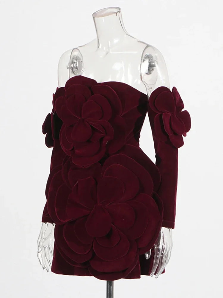 Elegantes Damenkleid mit Rundhalsausschnitt, kurzen Ärmeln und Patchwork-Design mit Quasten und Falten.