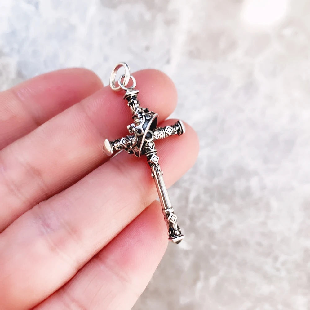 Damen-Charm-Anhänger Kreuz und Krone majestätisch aus Sterlingsilber