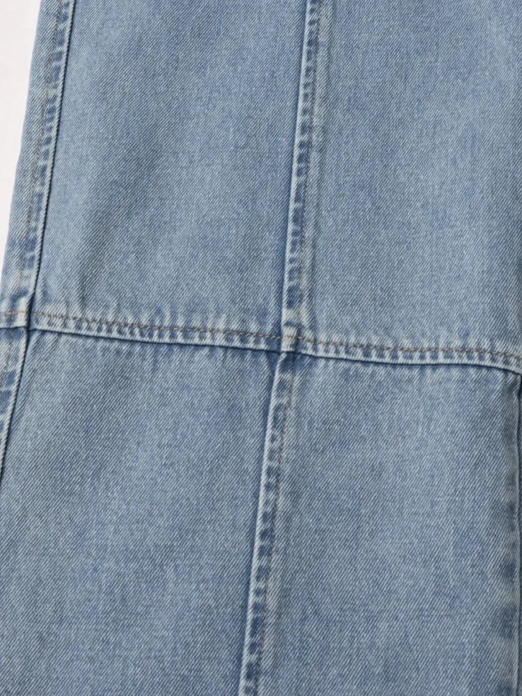 Elegantes ärmelloses Minikleid für Damen mit Patchwork-Design und Diamantmuster – schulterfrei und figurbetont.