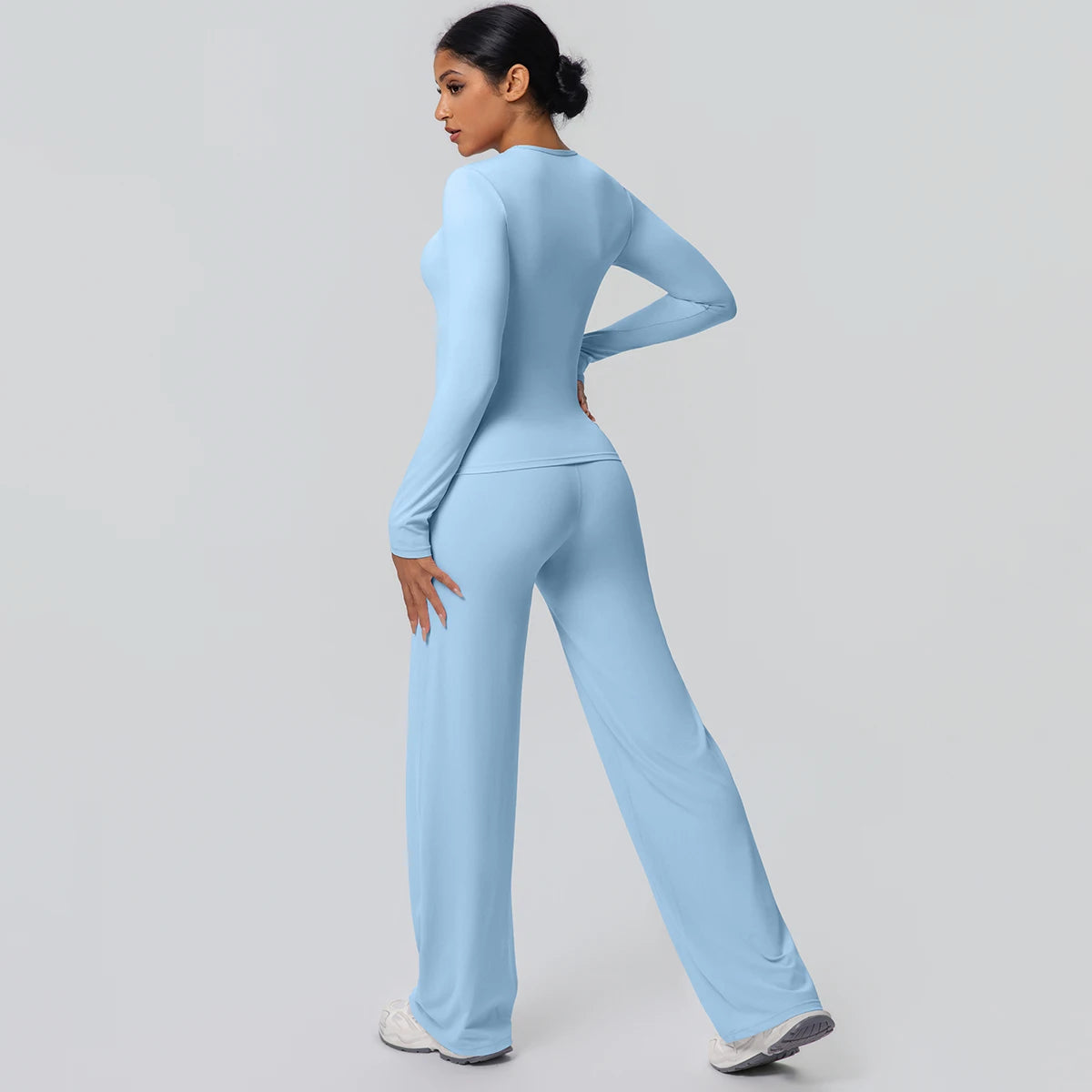 Damen-Yoga-Set mit Langarm-Top und weiten Leggings, hellblau