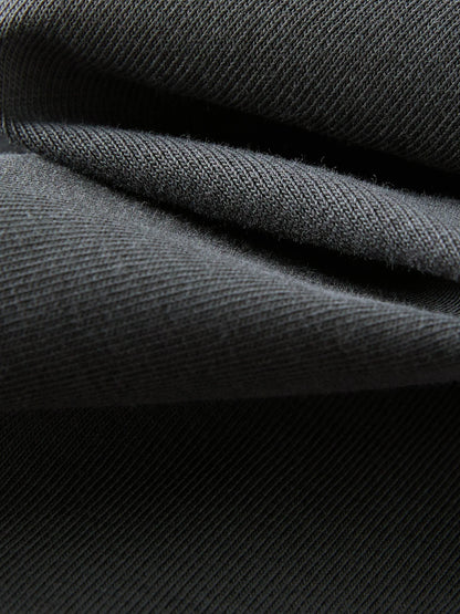 Kurze Damen-Chiffonbluse mit V-Ausschnitt in Grün – Sommerlich und elegant fürs Büro