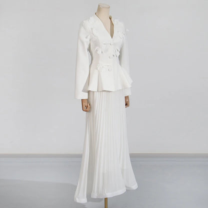 Elegantes Damenkleid mit Rundhalsausschnitt, halblangen Ärmeln und Spitzen-Patchwork-Design – figurbetont und stilvoll.