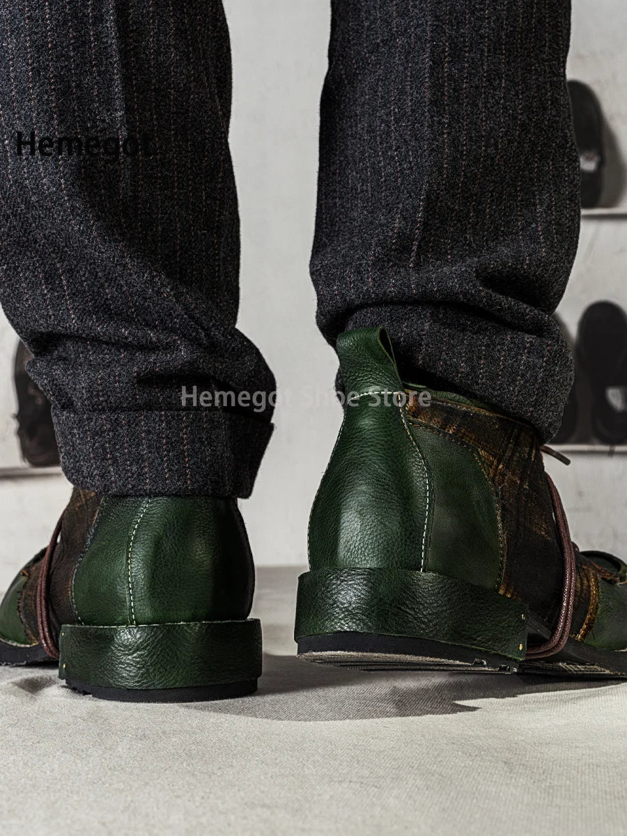Derby-Schuhe für Herren aus Leder-Look: dunkelgrüne Ferse mit braunem Einsatz, Schnürung