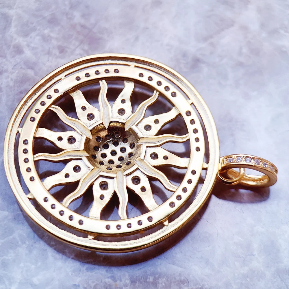 Damen-Charm-Anhänger Sonne Amulett golden glamourös aus Sterlingsilber