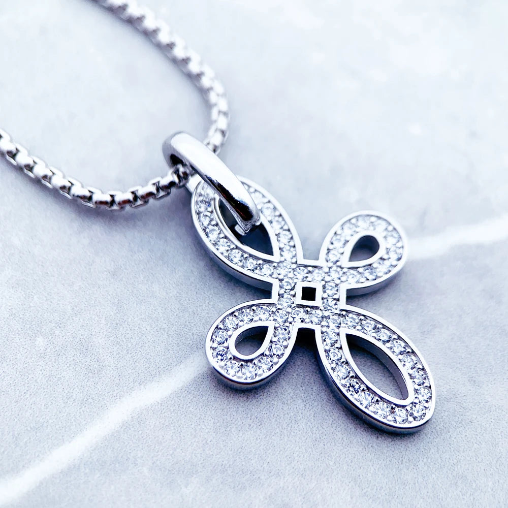 Damen-Charm-Anhaenger Liebesknoten ethnisch aus Sterlingsilber
