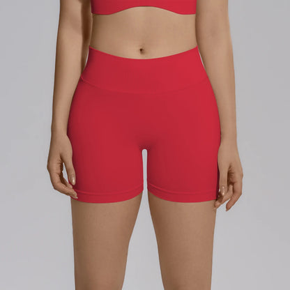 Nahtlose Yoga-Shorts für Frauen, rot, hoher Bund, gerader Beinabschluss.