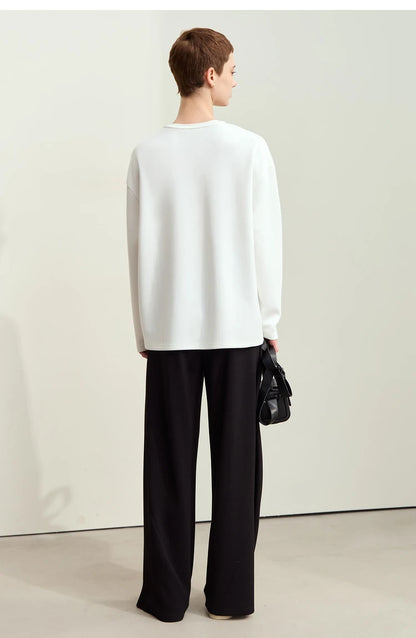 Damen T-Shirt im minimalistischen Stil mit Rundhalsausschnitt und Druckdesign