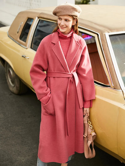 Damen Wollmantel im minimalistischen Stil mit Gürtel und Vintage-Blazer-Kragen