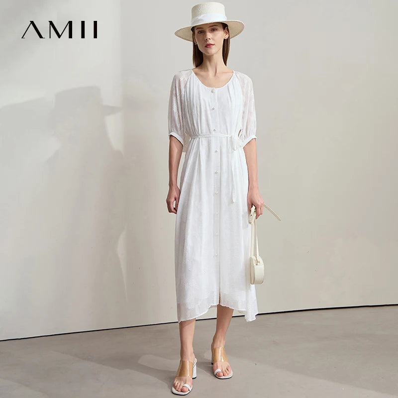 Edles Damen Kleid Mit Gürtel Und Perlendetails Aus Chiffon