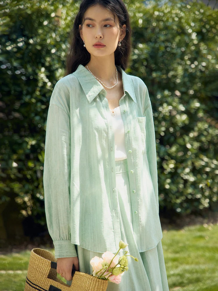 Leichte Damen-Chiffonbluse mit Blumenmuster und eckigem Ausschnitt – ideal für den Sommer