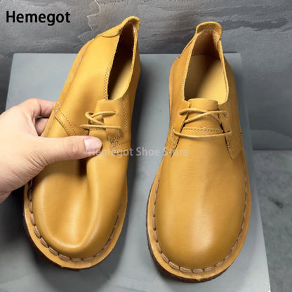 Herren-Lederschuhe in goldbraun mit Schnürung, weichem Futter und Laufsohlen-Kante