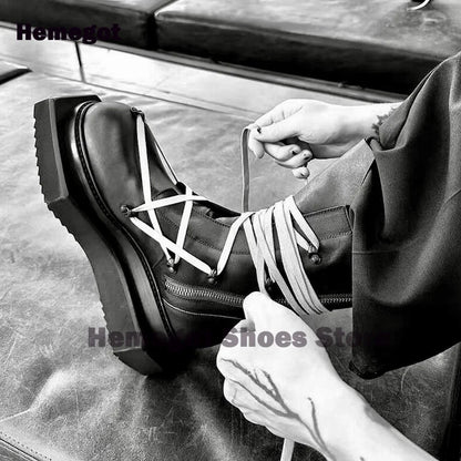 Herren-Schnürstiefelette mit Kreuzschnürung, hoher Schaft, runde Kappe, schwarze Lederschuh-Optik