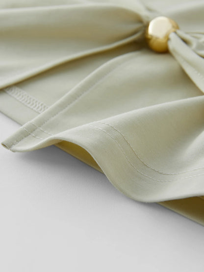 Kurzarmshirt für Damen in Übergröße mit Rundhalsausschnitt und Origami-Print – Sommerliches Design mit Schleifendetail