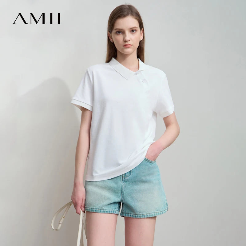 Damen T-Shirt im Minimalismus-Stil mit asymmetrischem Schnitt für den Sommer