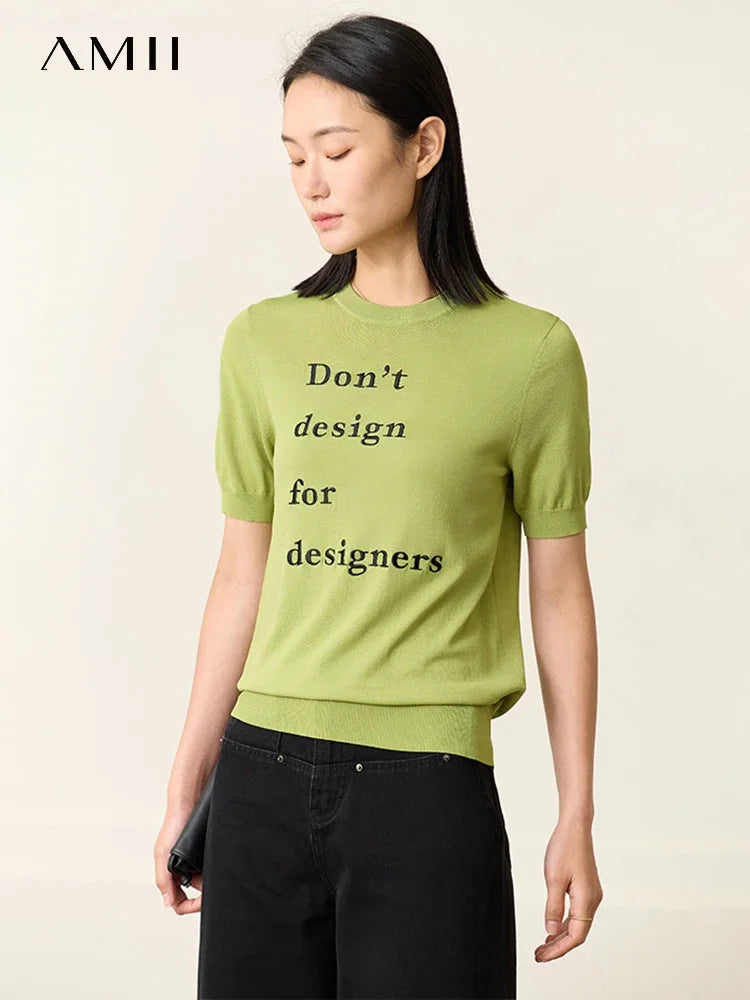 Damen Top im Minimalismus-Stil mit O-Ausschnitt und kontrastierenden Farben