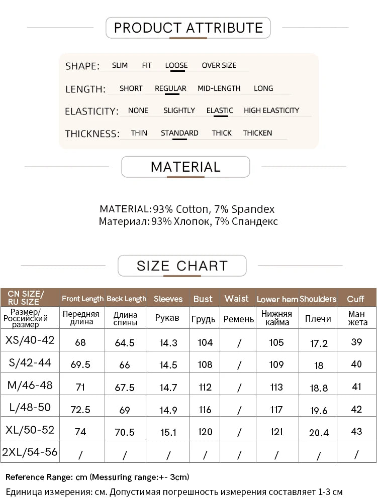 Damen Top im minimalistischen Stil mit O-Ausschnitt und bedrucktem Design