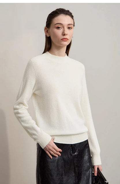 Damenpullover mit Rundhalsausschnitt und langen Ärmeln, helles Creme-weißes Strick