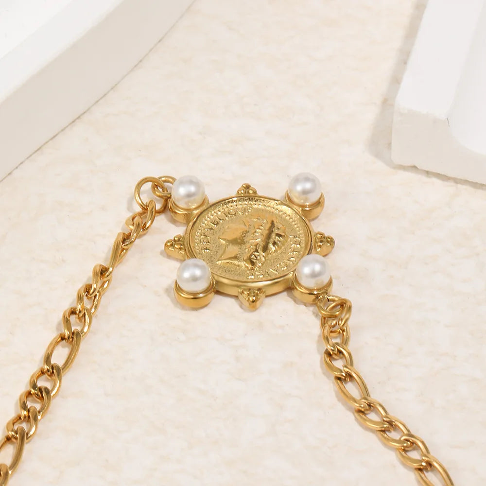 Damen-Armband mit Figaro-Kette und Porträtmünze