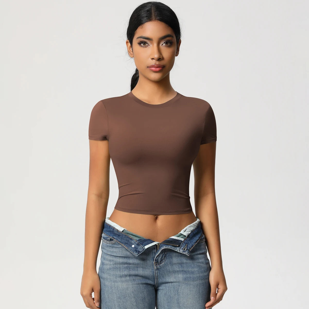 Slim Fit Yoga-Top für Damen, braun, Rundhalsausschnitt, kurze Ärmel