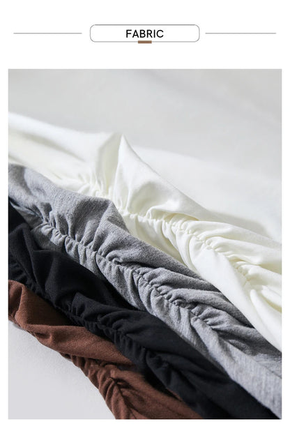 Damen T-Shirt im Minimalismus-Stil mit asymmetrischem Slash Neck und Raffen