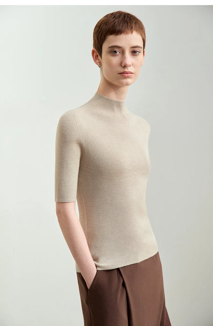 Amii Pullover mit halbem Rollkragen, beiger Feinstrick, kurze Ärmel, Vorderansicht