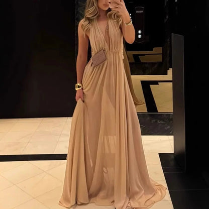 Elegantes Damen-Kleid mit V-Ausschnitt, kurzen Ärmeln und Perlenverzierung – Patchwork-Design mit Rüschen und Falten.