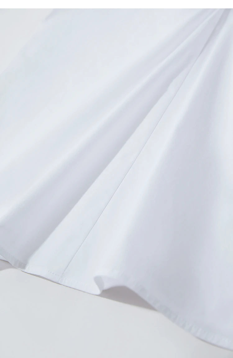 Damen Bluse im minimalistischen französischen Stil mit umlegekragen und gedrehten Falten