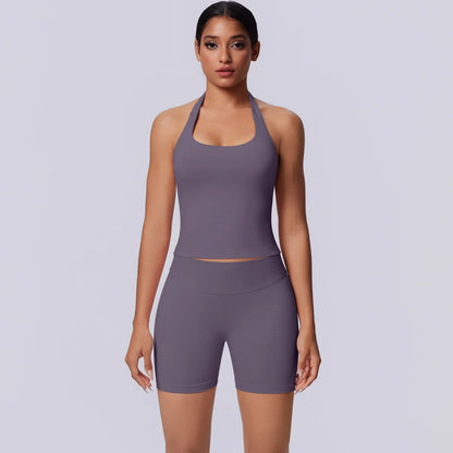 3-teiliges Yoga-Set in dunklem Violett: Sport-BH und kurze Leggings im Set