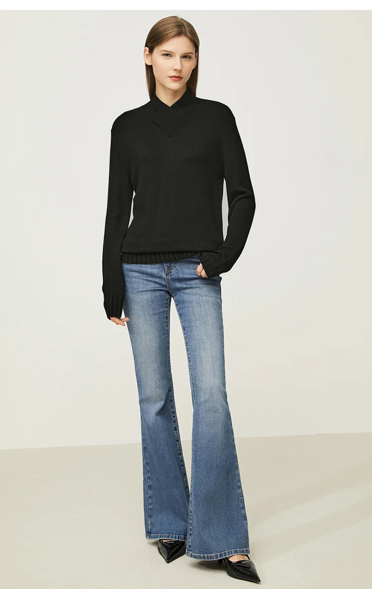Damen-Pullover mit Stehkragen, schwarz, lange Ärmel; gerippter Saum, locker geschnitten