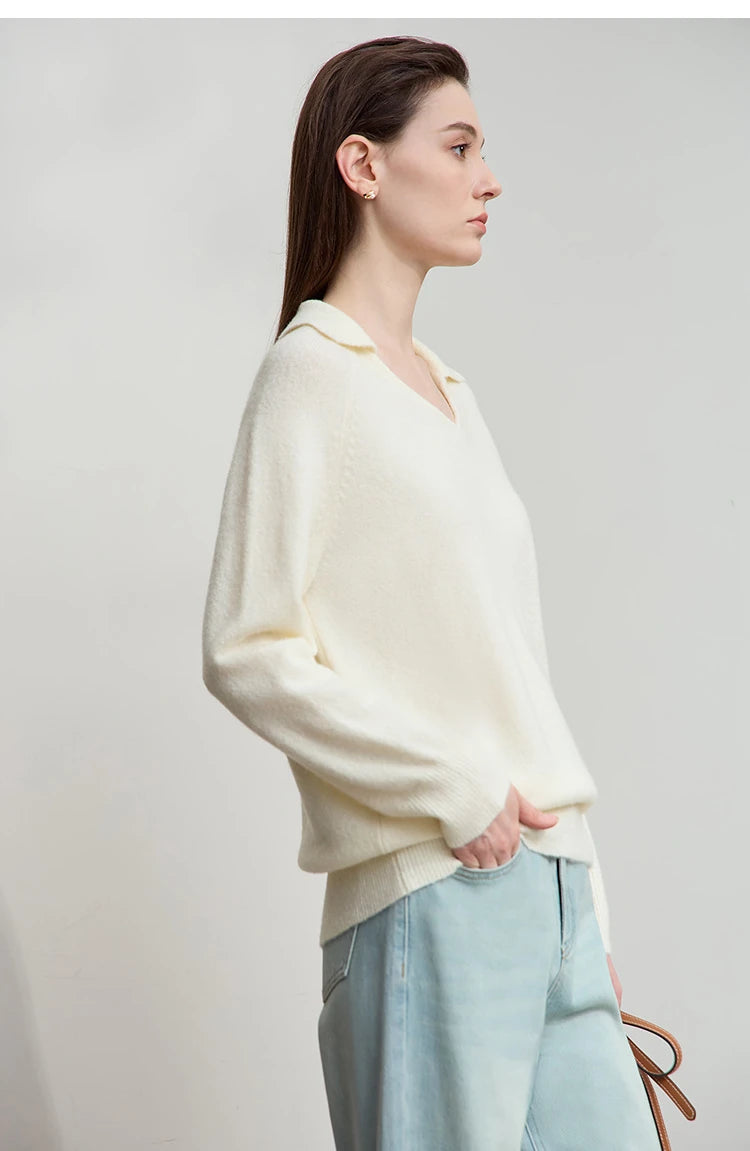 Cremefarbener Damen-Strickpullover mit V-Ausschnitt, langarmig, Seitenansicht