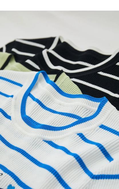 Damen gestreiftes Hemd mit Rundhals und schöner Stickerei für den Sommer