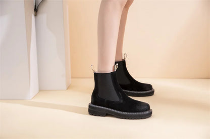 Women Winter Boots Sued Genuine Leather  New Fashion British Style Women Chelsea Boots Large Size 41　42　43 Female Ankle Boots