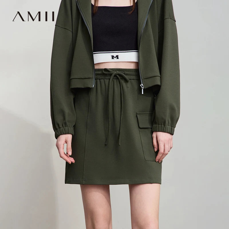 Eleganter Damen-Minirock dunkelgrün, elastischer Bund mit Kordelzug und Taschen vorn