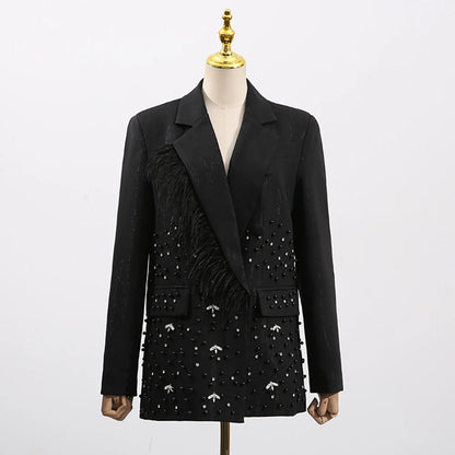 Elegantes Damen-Maxikleid mit hohem Kragen und Laternenärmeln – figurbetontes Design mit Perlendetails für besondere Anlässe.