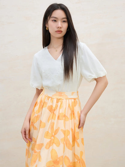 Minimalistisches Damen-T-Shirt mit doppeltem Ausschnitt und Anti-Flecken-Technologie – vielseitiges Sommeroberteil
