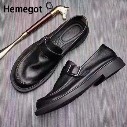 Schwarze Herren-Loafer mit Gürtelschnalle, Slip-On und flacher Sohle
