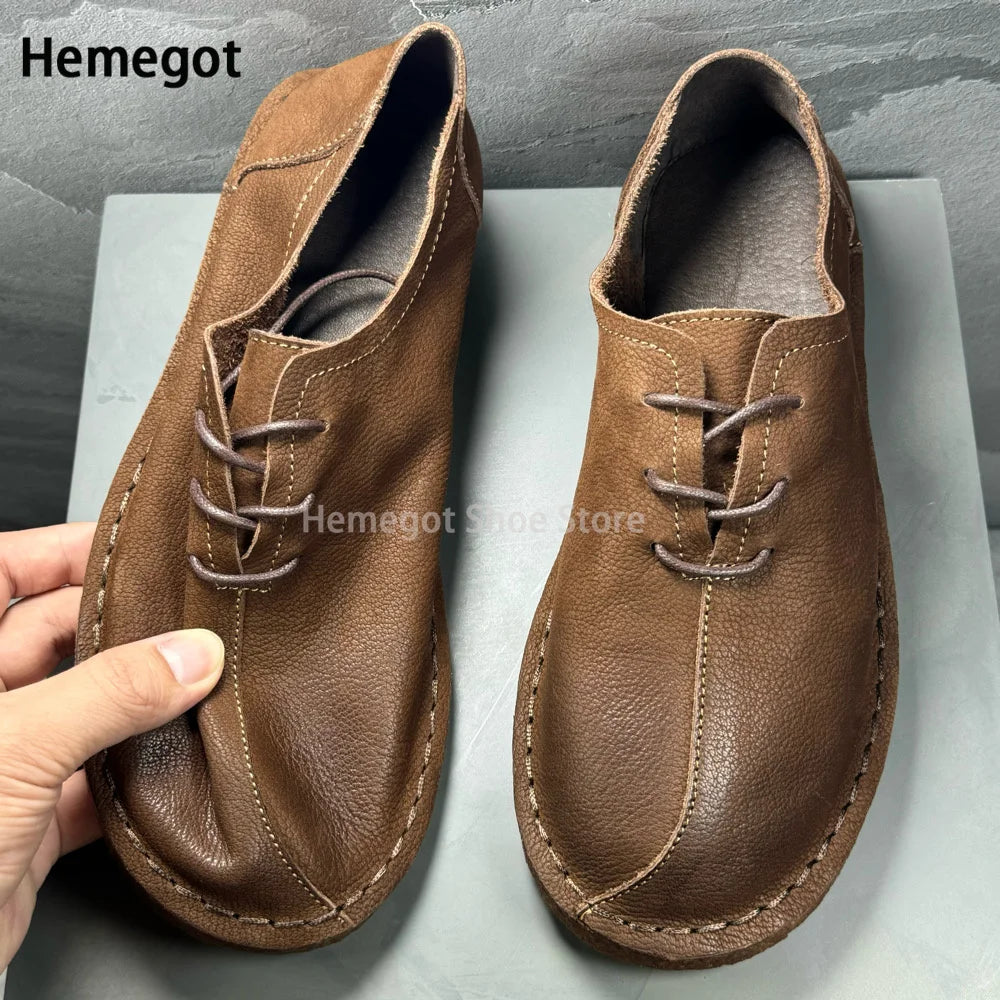Herren-Lederschuhe, braun, Rück- und Seitenansicht mit Schnürung