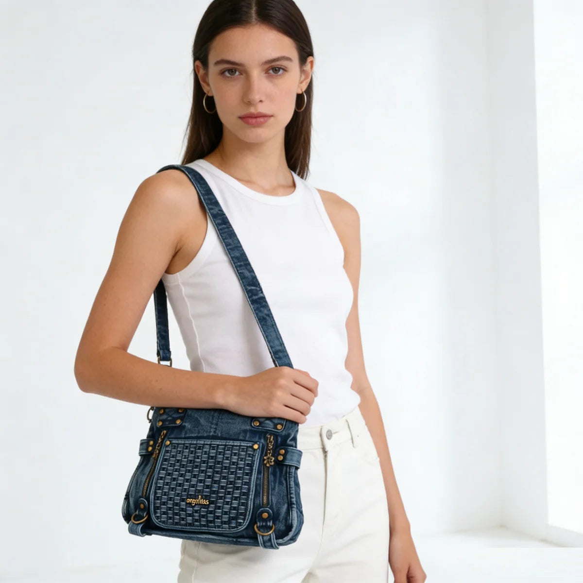 Damen-Schultertasche aus Denim in blau mit Top-Handle viel Stauraum für Alltag und Freizeit großem Innenfach