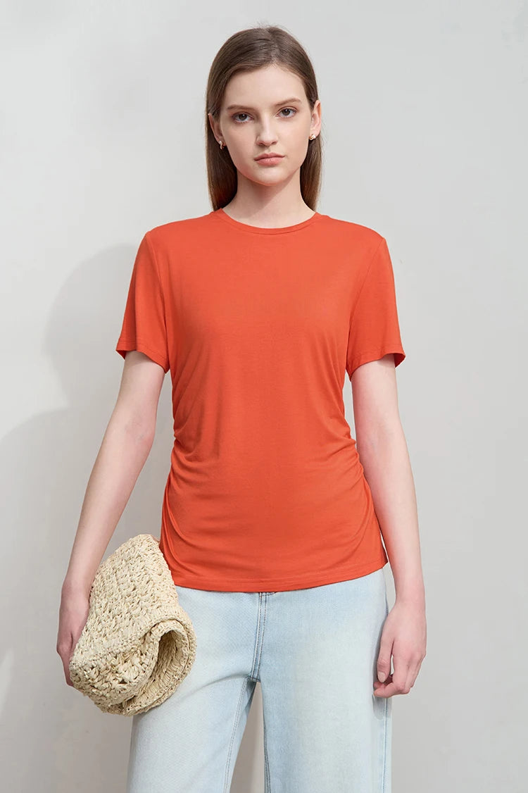 Damen Sommer-T-Shirt im minimalistischen Stil mit schmalem O-Ausschnitt und kurzen Ärmeln