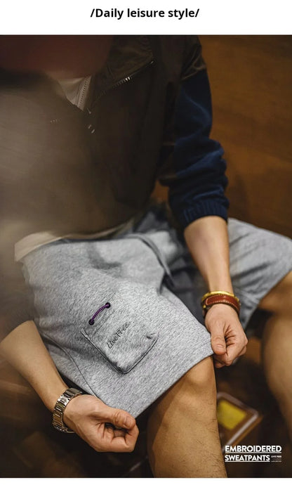 Herren Jogger-Shorts aus atmungsaktivem Material mit elastischer Taille und lockerer Passform