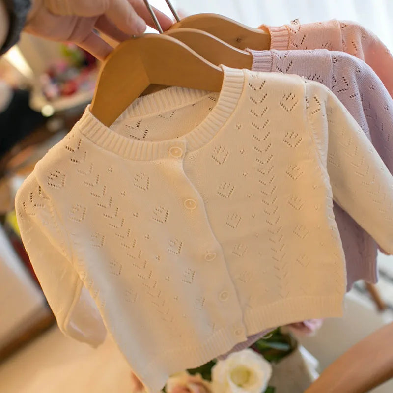 Mädchen Strickjacke im Herbst-Stil mit nettem Aushöhlen für 0-4 Jahre