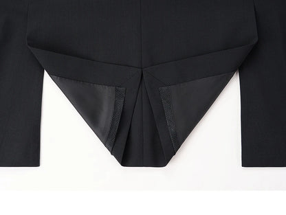 Herrenanzug aus 100% Wolle in tiefem Blau, doppelt geknöpft – ideal für Hochzeit, Dinnerparty oder den täglichen eleganten Auftritt.