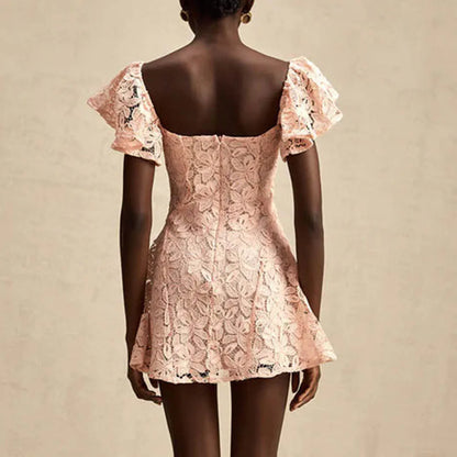 Elegantes Damenkleid mit Rundhalsausschnitt, kurzen Ärmeln und Pailletten-Patchwork-Design – ideal für besondere Anlässe.