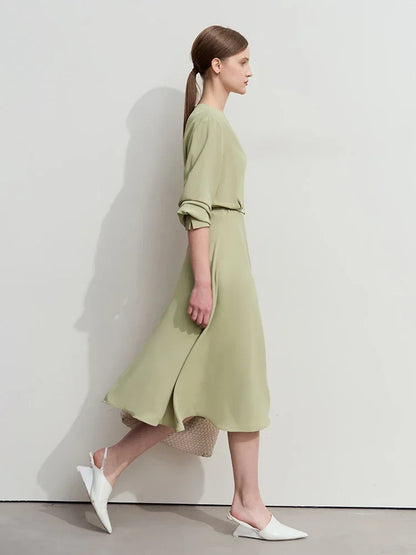 Elegantes Damenkleid Mit V-Ausschnitt Und Stretch Für Bürodamen